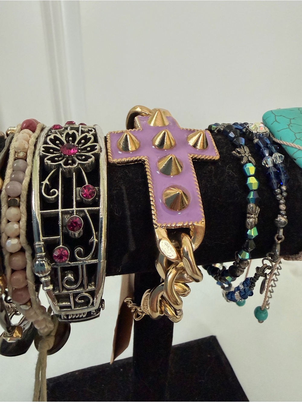 14-Piece Bracelet Lot Assorted Glass Stone Crystal Vintage Modern and more - Picture 8 of 8